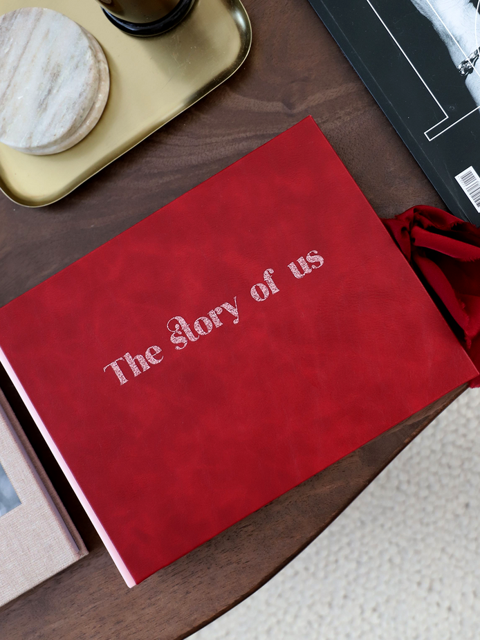 Класически албум „The Story of Us“