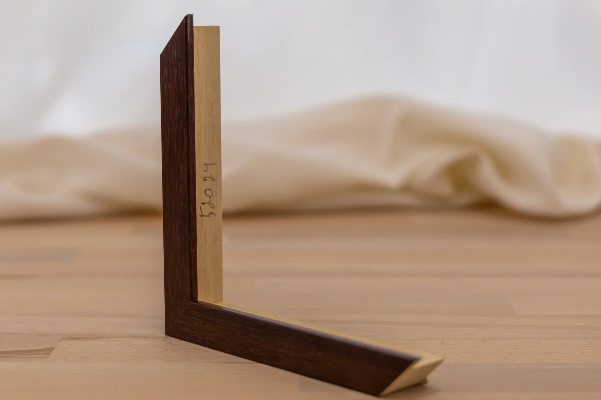 Рамка 52024 - тъмна дървесина