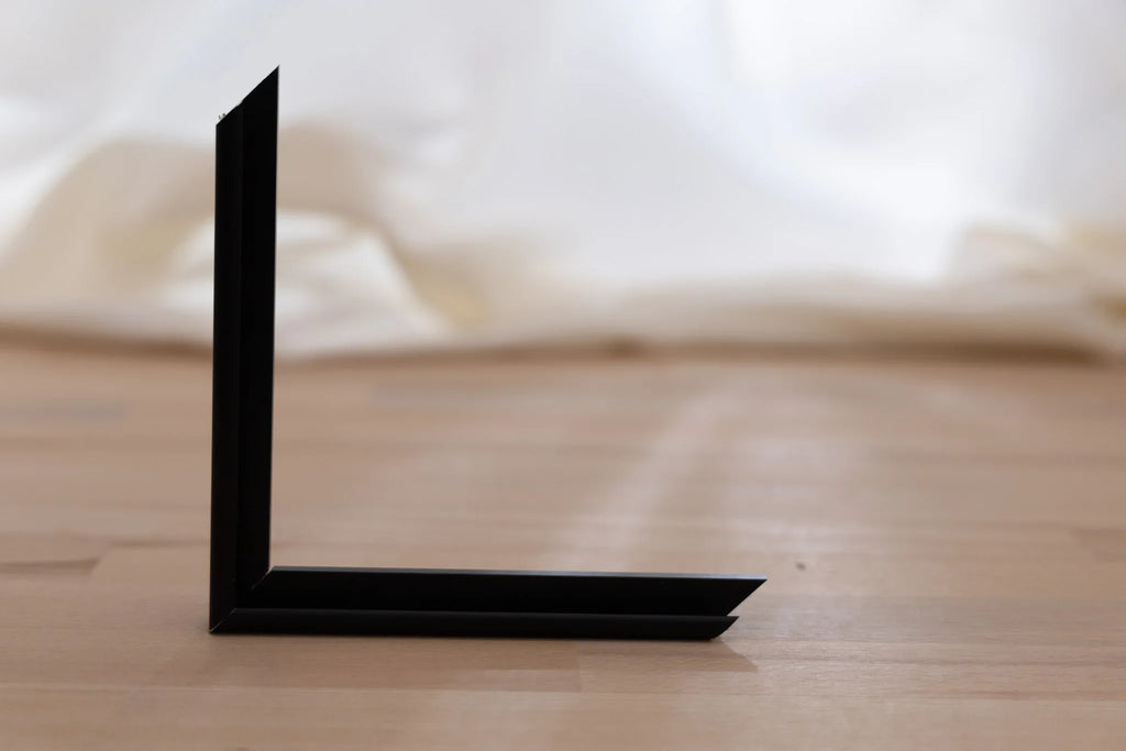 Алуминиева А19 - черна