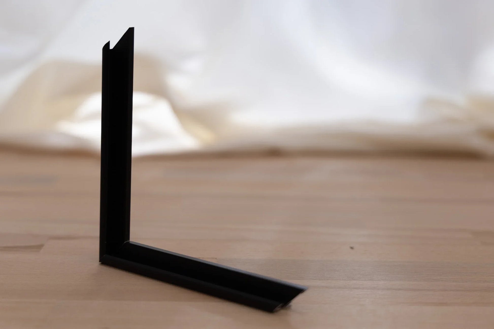 Алуминиева А19 - черна