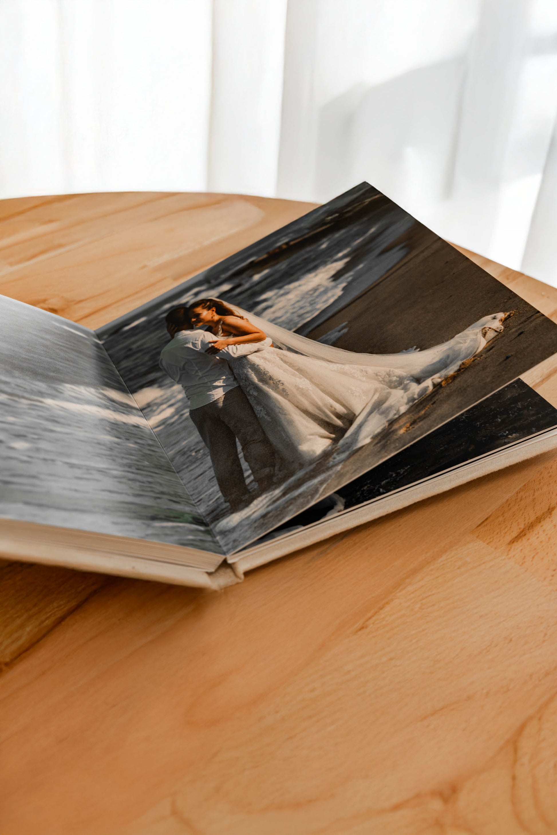 Фотокнига от велур 30х20 см