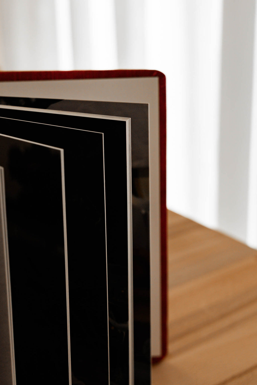 Фотокнига 30х30см. с кожена корица